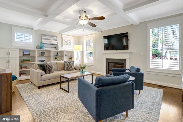 3805 18TH ST N, Arlington, VA 22207