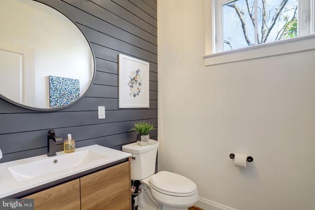 3805 18TH ST N, Arlington, VA 22207