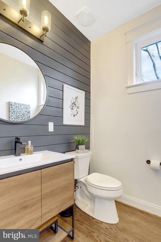 3805 18TH ST N, Arlington, VA 22207