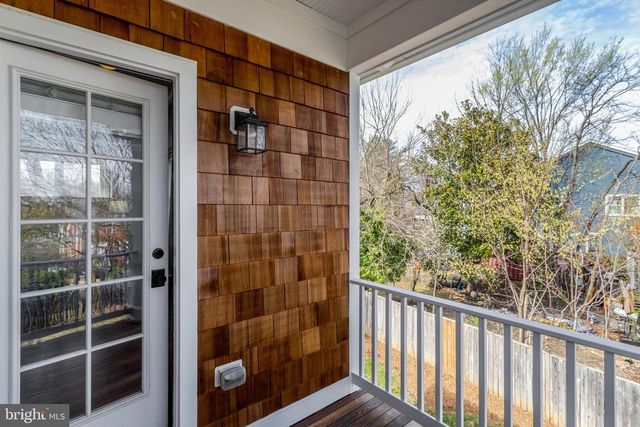 3805 18TH ST N, Arlington, VA 22207