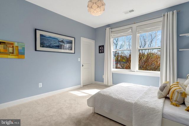 3805 18TH ST N, Arlington, VA 22207