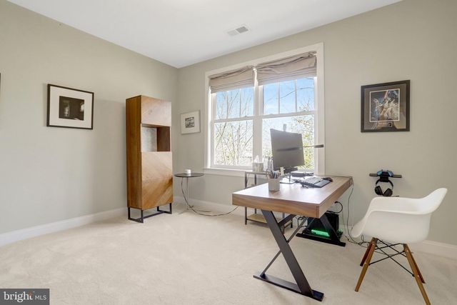 3805 18TH ST N, Arlington, VA 22207