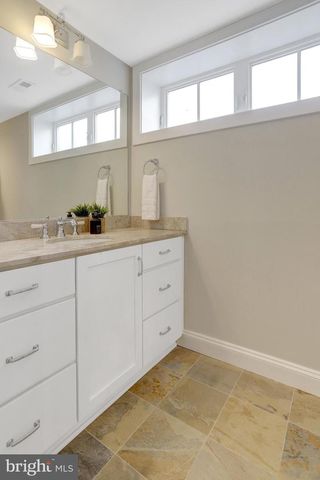 3805 18TH ST N, Arlington, VA 22207