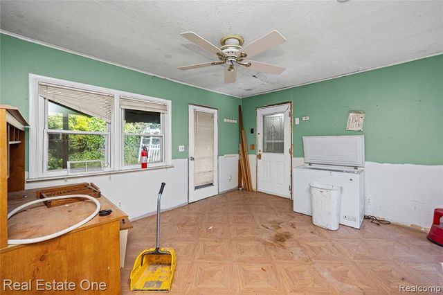 9585 N Eston Road, Clarkston, MI 48348