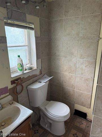 9585 N Eston Road, Clarkston, MI 48348