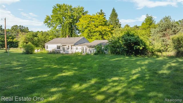 9585 N Eston Road, Clarkston, MI 48348
