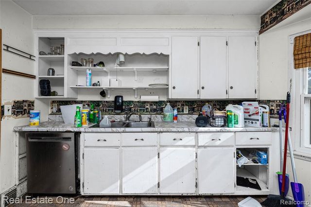 9585 N Eston Road, Clarkston, MI 48348
