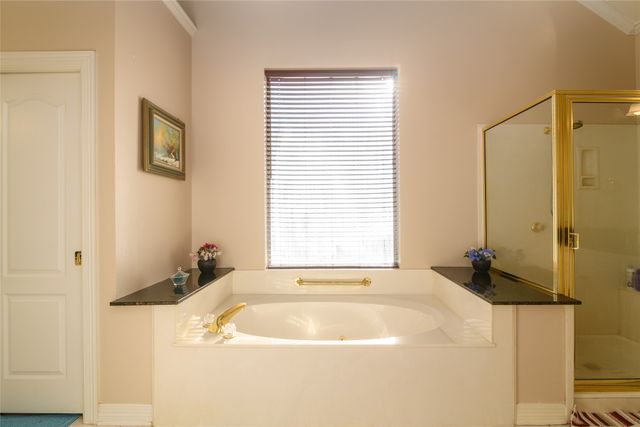 6499 N Lakeshore Drive, Shreveport, LA 71107