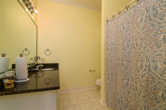 6499 N Lakeshore Drive, Shreveport, LA 71107