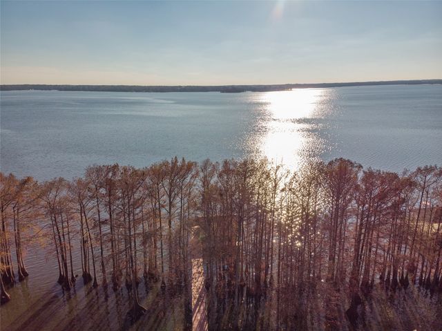 6499 N Lakeshore Drive, Shreveport, LA 71107