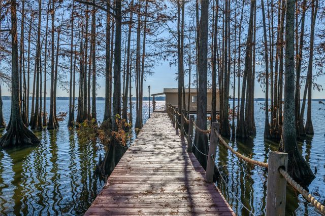 6499 N Lakeshore Drive, Shreveport, LA 71107