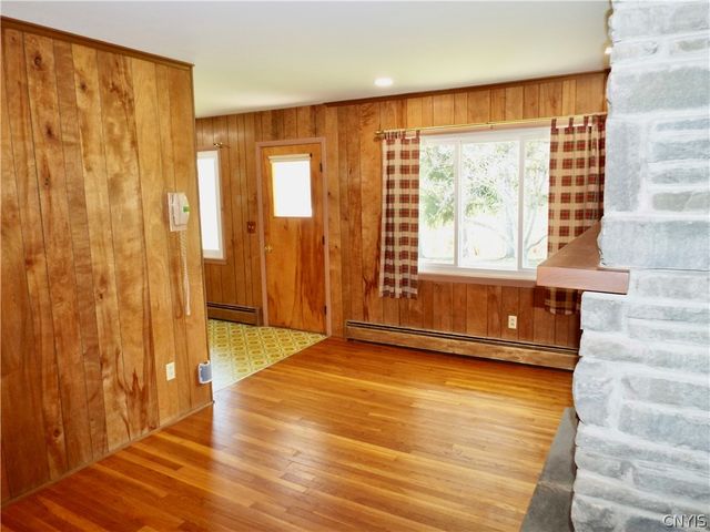 381 Genesee St, Oneida, NY 13421