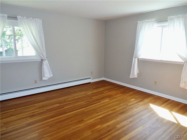 381 Genesee St, Oneida, NY 13421