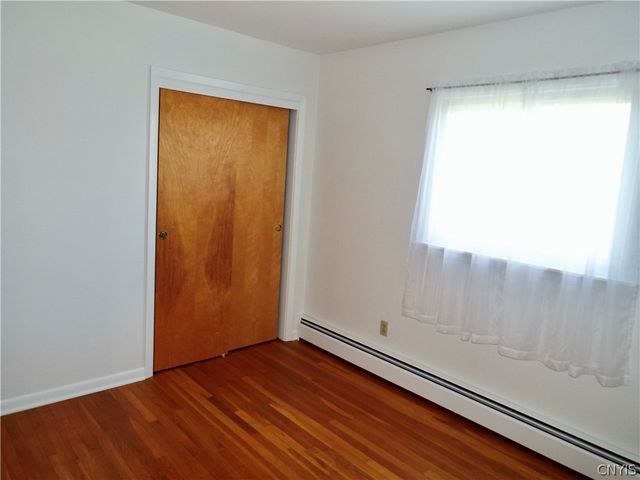 381 Genesee St, Oneida, NY 13421