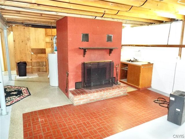 381 Genesee St, Oneida, NY 13421
