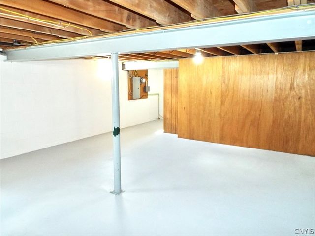 381 Genesee St, Oneida, NY 13421