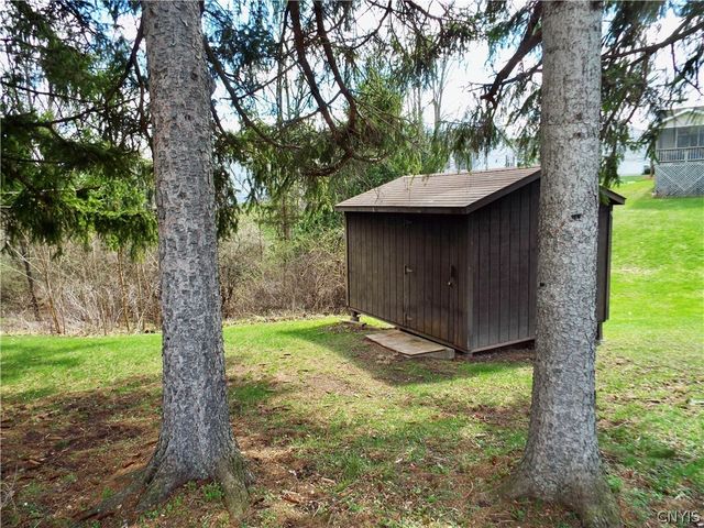 381 Genesee St, Oneida, NY 13421