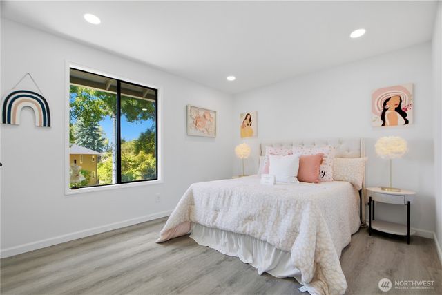 14907 SE 64th Street, Bellevue, WA 98006