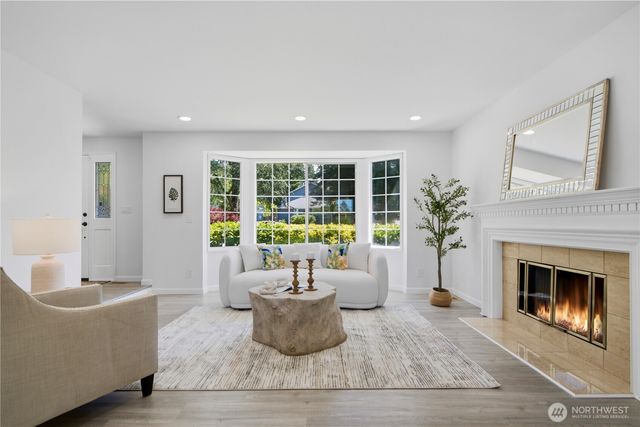 14907 SE 64th Street, Bellevue, WA 98006