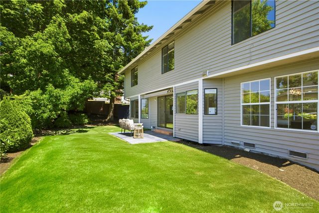 14907 SE 64th Street, Bellevue, WA 98006