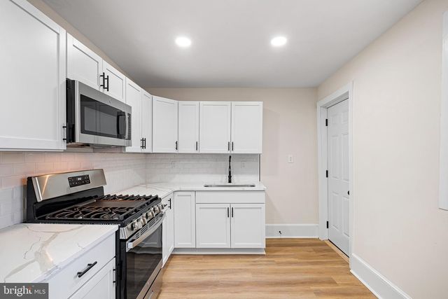 609 N VAN BUREN ST, Wilmington, DE 19805