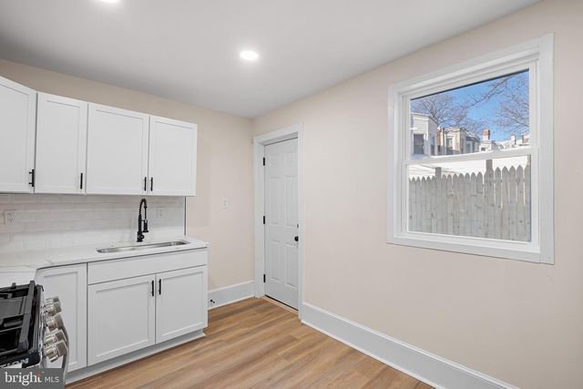 609 N VAN BUREN ST, Wilmington, DE 19805