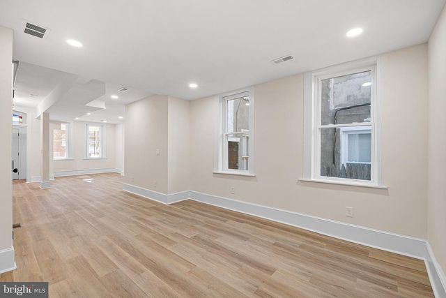 609 N VAN BUREN ST, Wilmington, DE 19805