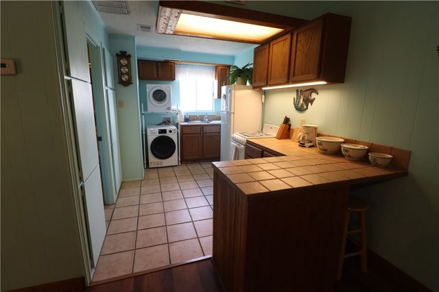 14300 S Padre Island Dr C221, Corpus Christi, TX 78418