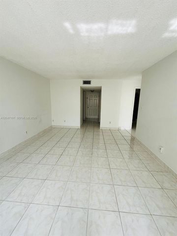 724 NE 4th Street 5, Hallandale Beach, FL 33009