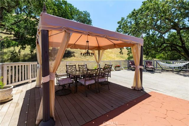 9905 Corriente, Atascadero, CA 93422
