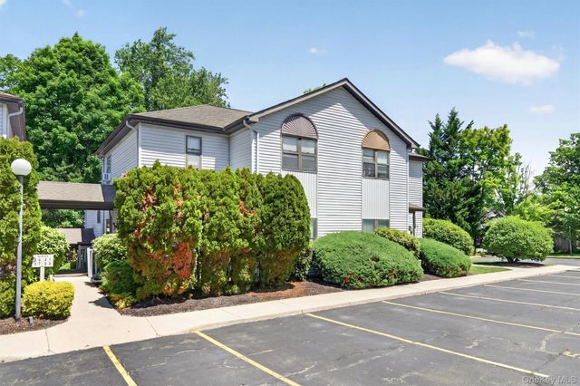 2 Giovanni Court, Monroe, NY 10950