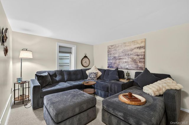 2 Giovanni Court, Monroe, NY 10950