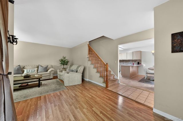 2 Giovanni Court, Monroe, NY 10950