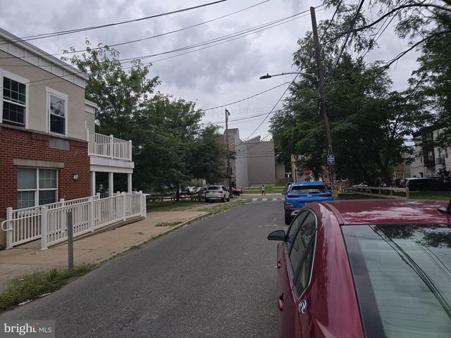2252 N CAMAC ST, Philadelphia, PA 19133