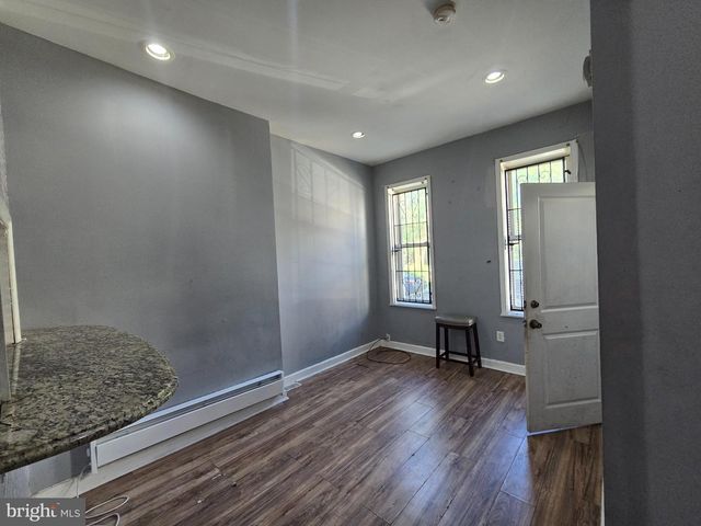2252 N CAMAC ST, Philadelphia, PA 19133
