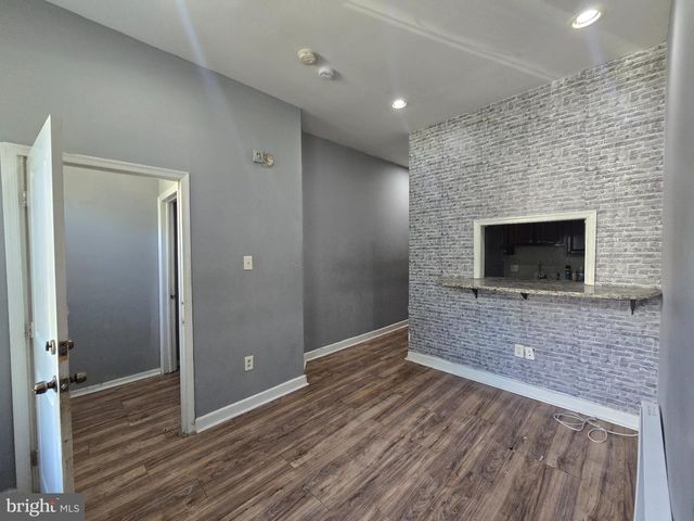 2252 N CAMAC ST, Philadelphia, PA 19133
