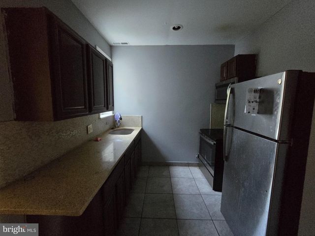 2252 N CAMAC ST, Philadelphia, PA 19133