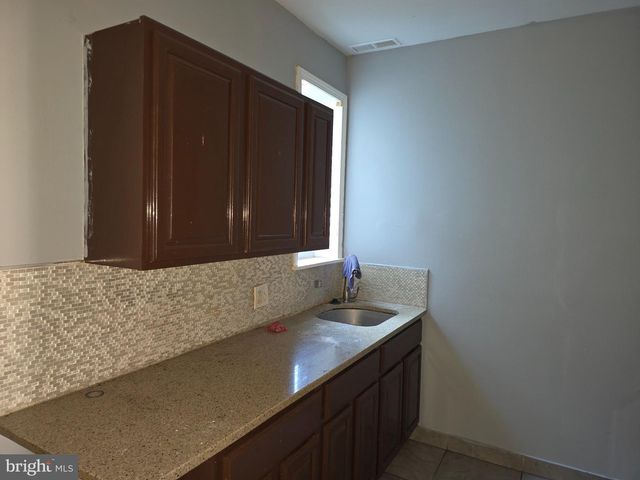 2252 N CAMAC ST, Philadelphia, PA 19133