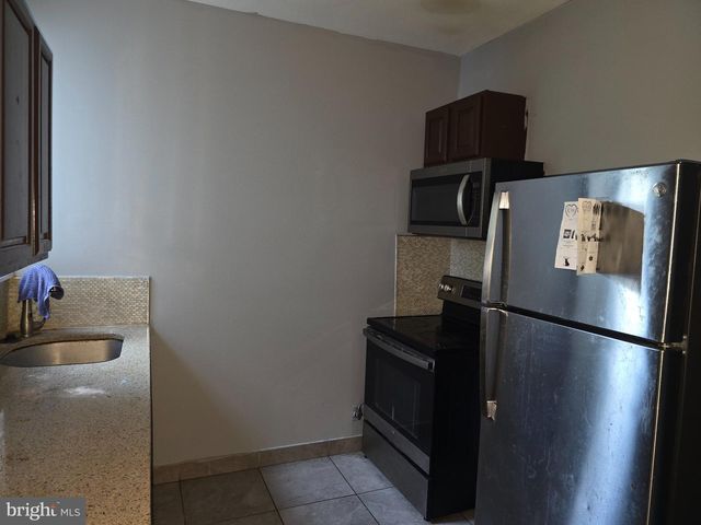 2252 N CAMAC ST, Philadelphia, PA 19133
