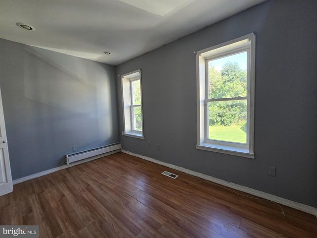 2252 N CAMAC ST, Philadelphia, PA 19133