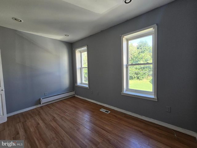 2252 N CAMAC ST, Philadelphia, PA 19133