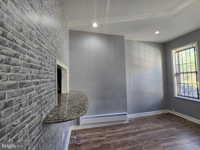 2252 N CAMAC ST, Philadelphia, PA 19133