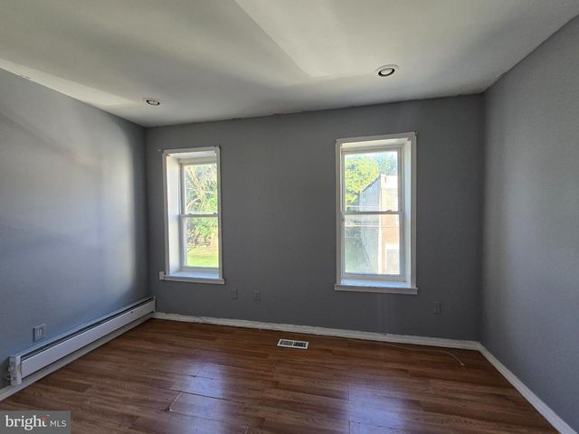 2252 N CAMAC ST, Philadelphia, PA 19133