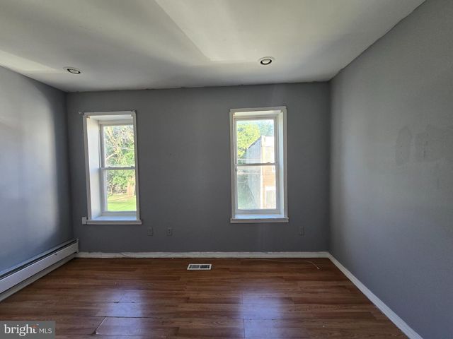 2252 N CAMAC ST, Philadelphia, PA 19133