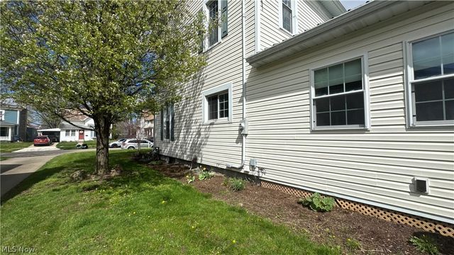 417 2nd Street NE, New Philadelphia, OH 44663