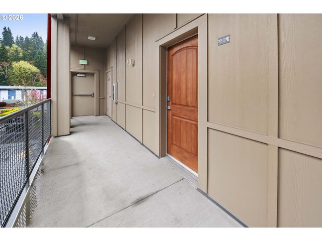 3990 ABBEY Ln 201B, Astoria, OR 97103