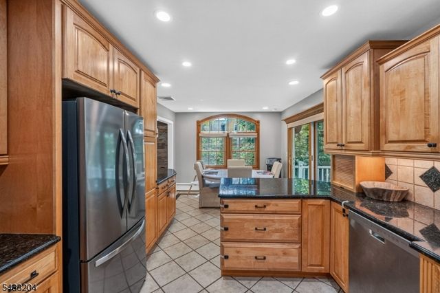 34 Sweetman Ln, West Milford Twp., NJ 07480