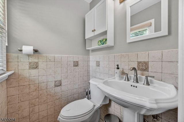 34 Sweetman Ln, West Milford Twp., NJ 07480