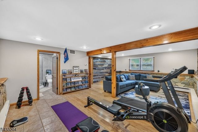 34 Sweetman Ln, West Milford Twp., NJ 07480