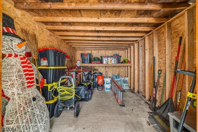 34 Sweetman Ln, West Milford Twp., NJ 07480